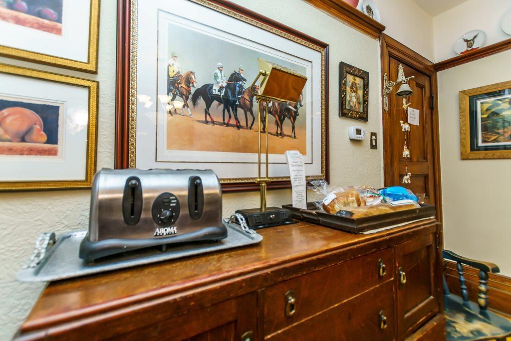 Elliott House Bed & Breakfast 多伦多 外观 照片
